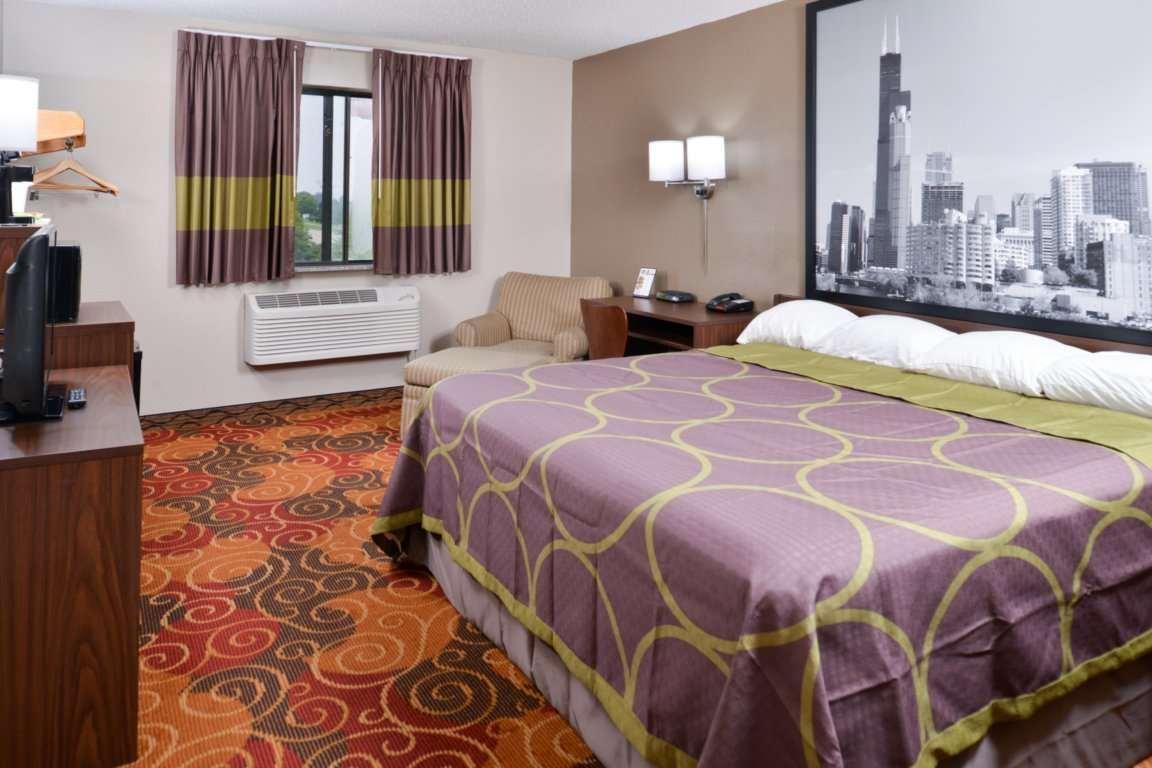 Super 8 By Wyndham Romeoville Bolingbrook Exteriér fotografie