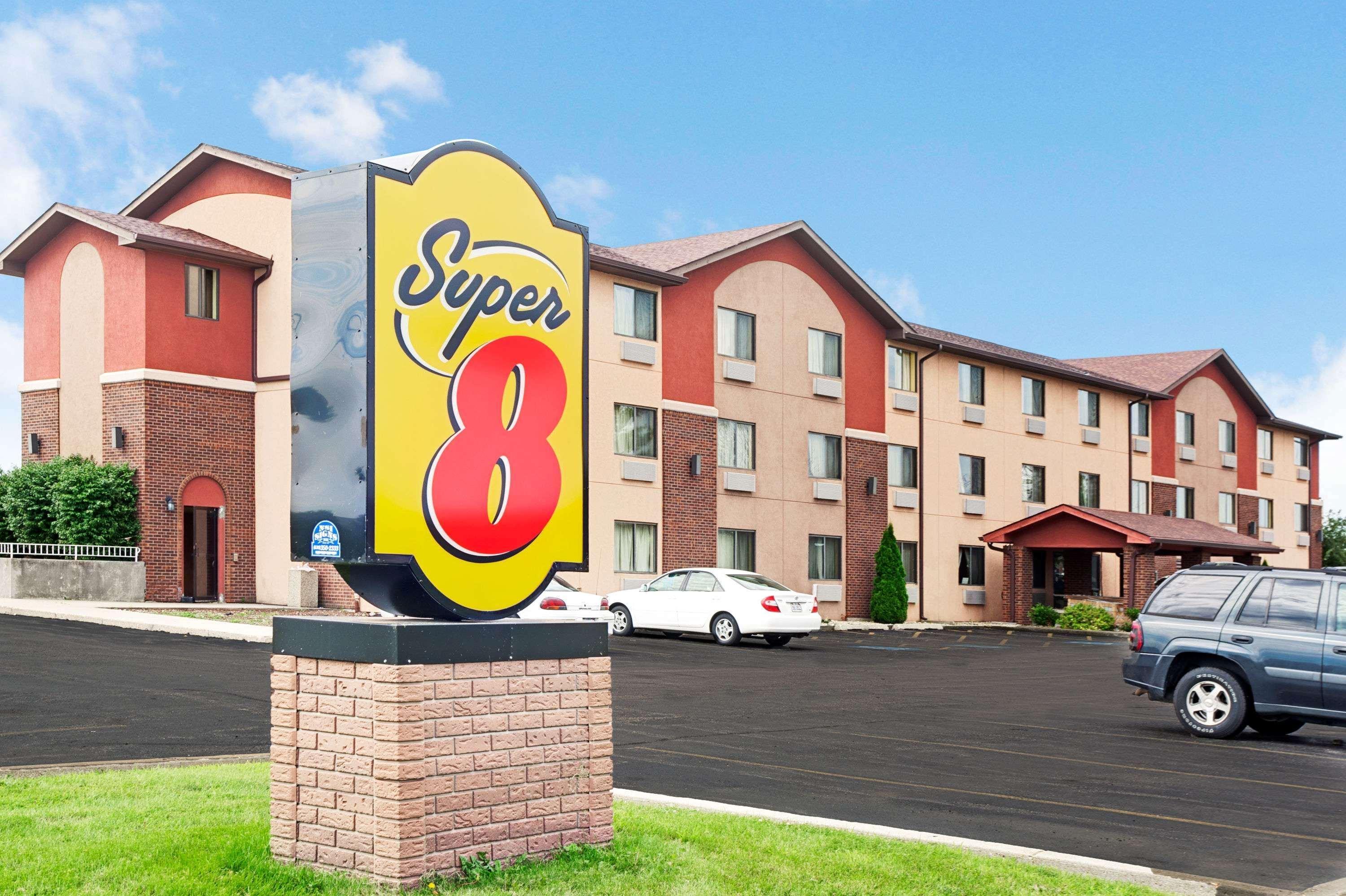 Super 8 By Wyndham Romeoville Bolingbrook Exteriér fotografie