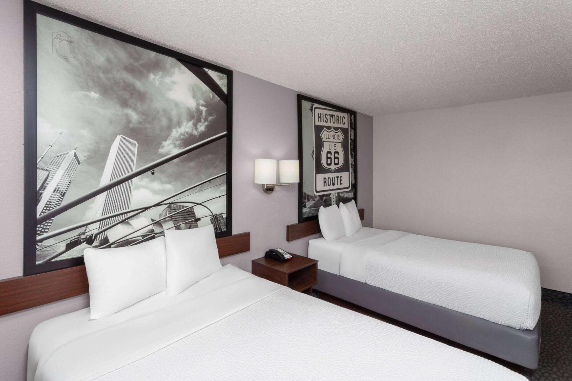 Super 8 By Wyndham Romeoville Bolingbrook Exteriér fotografie